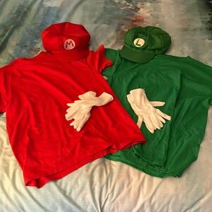 Mario Brothers T-shirts, gloves, and hats for adults. (Red size M/Green size L)